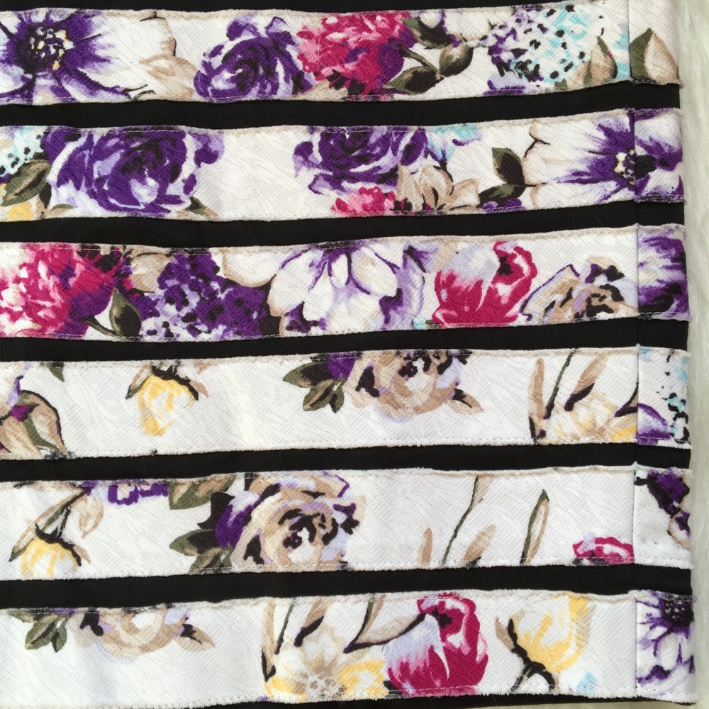 WHBM Striped Floral Pencil Skirt Size 6 - Picture 6 of 10